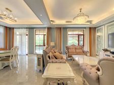 建邦听海二期 5室1厅 261.87平