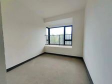 新上!前面带花园厨房带露台,南北通透龙湖高端品质,天街旁!