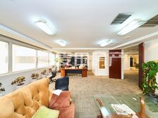 富华大厦小区 568平8居 单价3万 低价出售