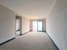 寡妇看花轿-着急很 九曲河轻轨站旁 龙湖三房双卫 门口星光