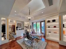 看房:东城好房。故宫旁1-3室108平1380万楼下即是