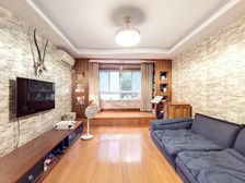 滨江板块,南北通透户型,停车方便