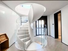 有钥匙随时看,崂山沿海全新装修,独栋别墅,带车库,有电梯