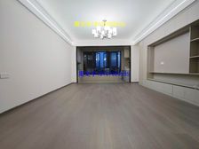 绿地悦城B区 出行方便 南北通透 商品房 小区新 有电梯