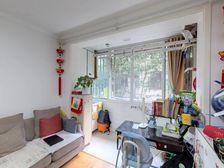 华东师大一村朝向南温馨2居室素质住户诚意出售