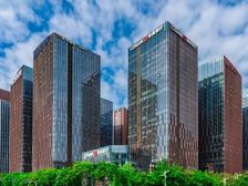 楼下8号线,周边银行聚集,2个房间14个工位,精装全配拎包入