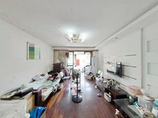 万达旁,电梯洋房,中间楼层,随时看