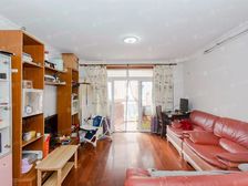 高绿化 医疗配套成熟 购物方便 有电梯 近地铁 出行方便