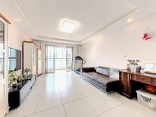 第五元素156.75平4房 通透大户型精装修 中上楼层!