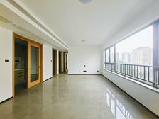 中海寰宇时代璟悦 3室2厅2卫 精装修 170万元