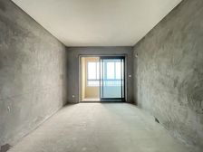 单价8.9k 住进光环商圈 中交和颂三房双卫 楼层视野佳