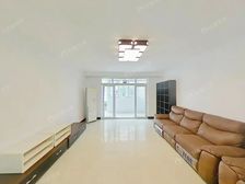 一楼带花园,小区花园位置,户型好,看房方便