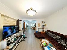 大花园 近地铁 购物方便 南北通透 大两房 交通便利