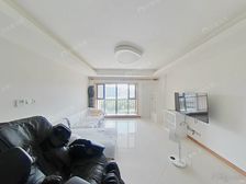 电梯商品三房,高层视野无遮挡,精装修,看房方便,诚意出售