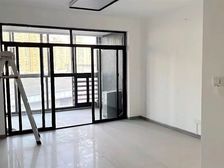 53万带走观音桥跃层精装两房 双轻轨出行 交通便利 配套齐全