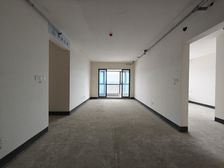 南坪 招商云邸三房205万