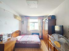 近开里 1室1厅1卫