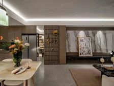 中海·江湾樾 4室2厅2卫 精装修 386万元