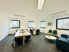 朝阳燕莎 一价全包 联合办公15人间 水电网家具全包