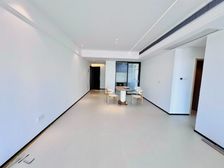 万达飞来湖笋盘(业主急出送全屋家私,装修新)配套飞来湖中小