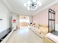 锦博苑正规2室2厅楼层好户型方正房龄新,门口就是地铁