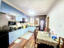 永德小区经典的一室一厅,住家装修全配,中间楼层位置好满5年出