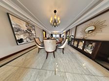 中海城南一号二期 248平 保养非常好 5室2厅 南 北