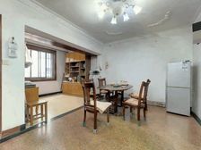 古城区宋仙洲巷1楼带院子75平155万