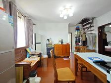 电梯带阁楼,三林世博家园东书房路560弄 2室1厅