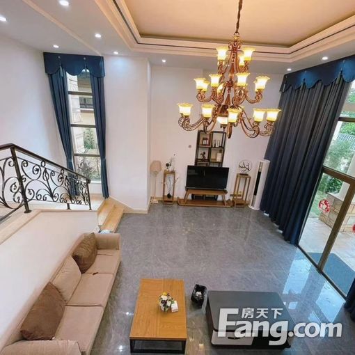 广州雅居乐独栋别墅出租 家电齐全 花园带有泳池