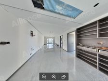 西工区 不到5年次新小区 保利大都会满两年 精装修 中间楼层