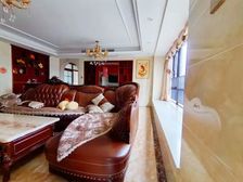 背靠华为 中信凯旋城豪装四房 位置安静 大社区 好房推荐