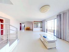 万科紫台顶楼三层复式 8室2厅 南急卖随时可看