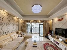 天虹楼上189平4房3卫 豪华装修带车位 出售498万