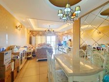 湖景房急售!!!彩云湖旁一线湖景房