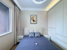 (次新小区)云飞九龙香山精装三房急售!户型端正随时可看房