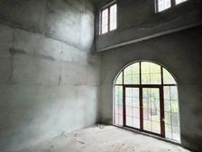 新世纪颐龙湾联排别墅 地下室超大 主要业主诚意卖 可谈