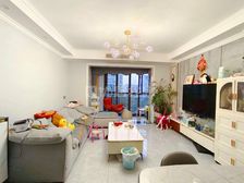 满两年 南北通透 3室 满二 北城 楼 看房方便