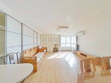 地铁100米 中高区景观 三房朝南 诚意出售 看房随时 采光