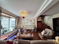 1梯1户,复试四房,附送车位,房子满意,砍价无下限,急