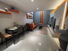 房子业主说送车位 送15年物业费 送装修 可租4.3千 下载