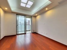 北极星花园大3居有车位落地窗送地下室经典户型