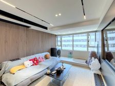 咫尺南京路、电梯房、精装修拎包入住 此房,通透格局,