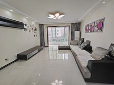 七中本部丽景名苑精装三室两厅四卫带保姆间采光无敌老证