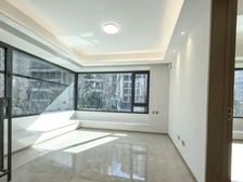 大学城地铁 跃层跃层 全天采光 转角大飘窗双卫,新房现房!