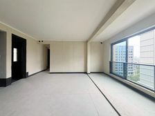 新上急售!国浩次新小区 小区中庭 安静视野好 安心卖随时可看