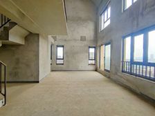 金茂墅倾城 上叠别墅 带客厅挑高9米 土建后实得240平