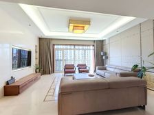 精耕十年 买圣世一品房子就找我 专业靠谱 省时高效 超惊喜