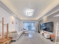 大四房双阳台,户型好楼层好,适合三世同堂