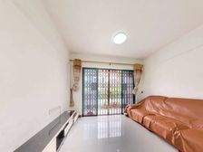 东方商圈 配套齐全 生活方便 总价低诚心卖精装保养好